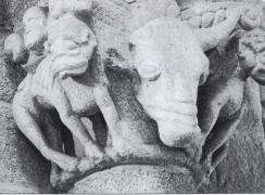 Capiteis no pórtico de San Pedro de Ansemil