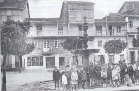 A fonte da Praza Maior de Celanova